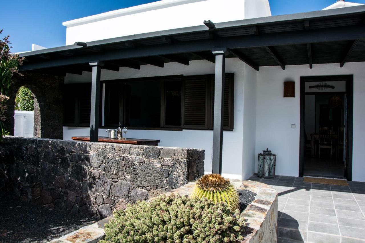 Casa Tahiche - Jacuzzi, Wifi & Bbq Villa Exterior photo